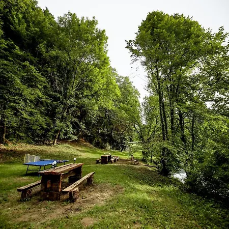 Dom wakacyjny Vikendica Za Odmor Usce