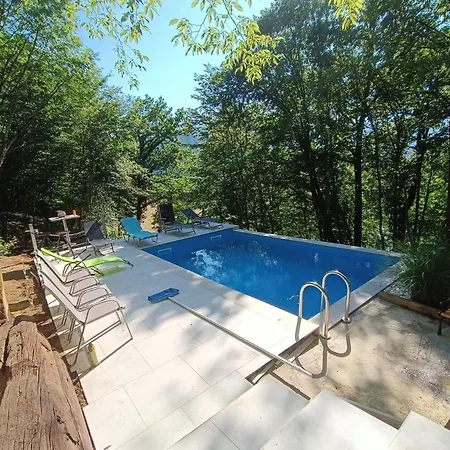 Dom wakacyjny Vikendica Za Odmor Usce *